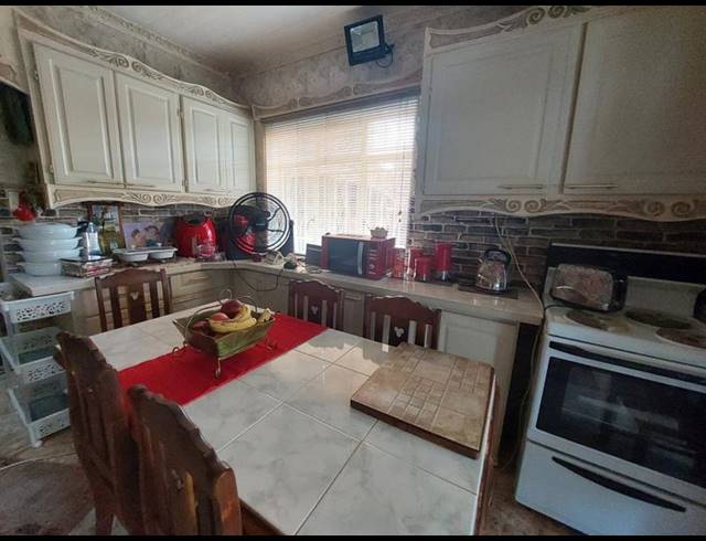 3 BEDROOM HOUSE FOR SALE IN DANVILLE